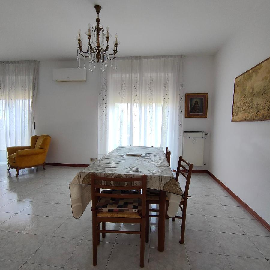 Antonelli Apartment Новара Екстериор снимка