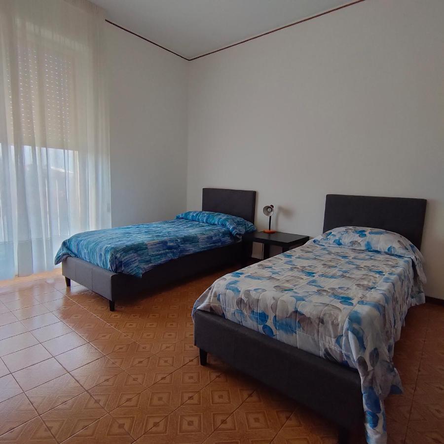 Antonelli Apartment Новара Екстериор снимка