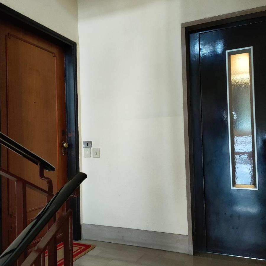 Antonelli Apartment Новара Екстериор снимка